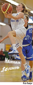 Hannah Schmidt, U15 basketball player for Bad Aibling (Bavaria, Germany), going up for a lay-up.