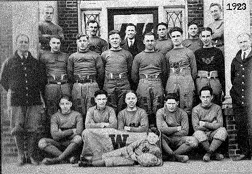 Warlow Athletic Club Football Team, 1923.